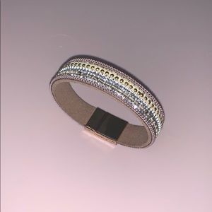 Magnetic Clasp Bracelet!!